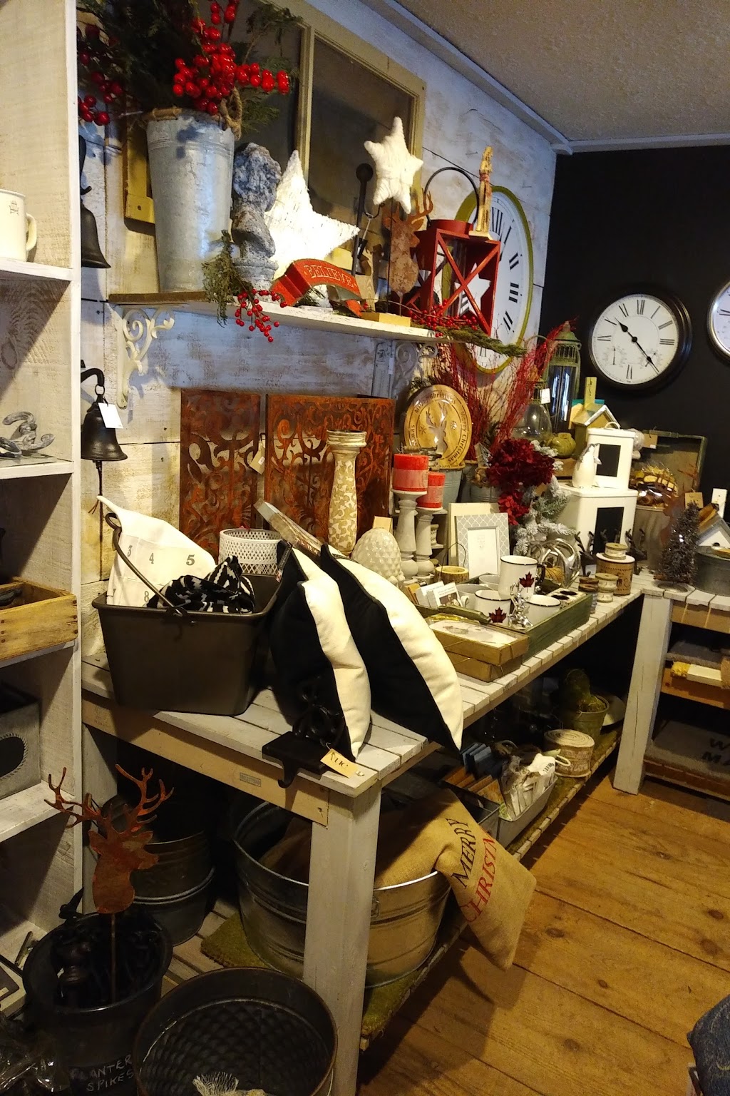 Urban Cottage | 2 McBay Rd, Brantford, ON N3T 5L4, Canada | Phone: (519) 720-6777