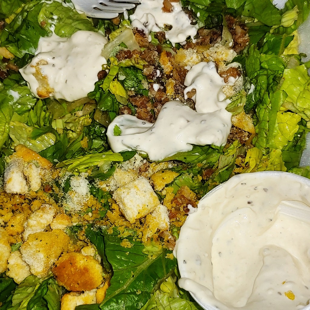 Greek Oasis Take Out Ltd | 690 Sidney St, Belleville, ON K8P 4A8, Canada | Phone: (613) 962-3332
