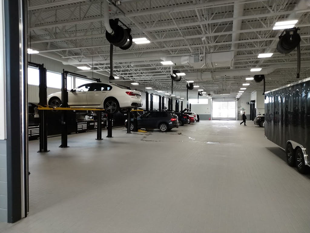 BMW Lévis | 5303 rue Louis-H.-Lafontaine, Lévis, QC G6V 8X4, Canada | Phone: (418) 830-5000