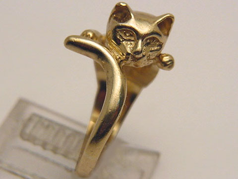 Daniel Jewellers & Vendors Market | 1006 Queen St E, Toronto, ON M4M 1K1, Canada | Phone: (416) 469-4462