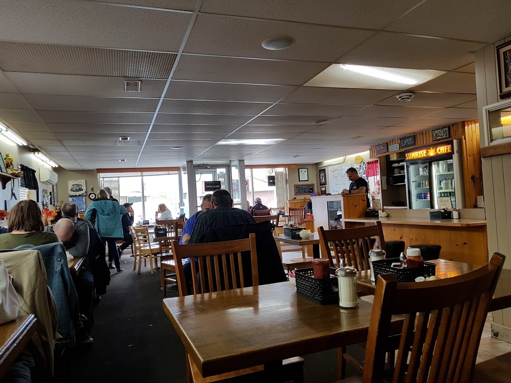 Sunrise Cafe | 136 Bunting Rd, St. Catharines, ON L2P 3G5, Canada | Phone: (905) 685-1100