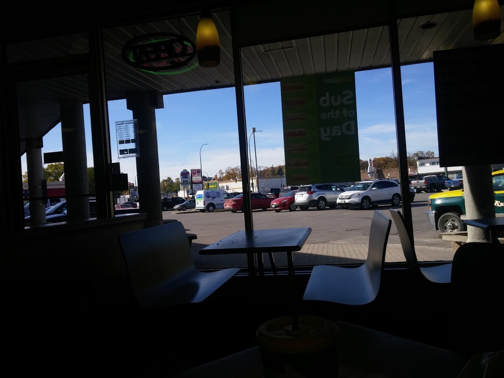 Subway | 1155 Main St Redwood Centre, Unit D, Winnipeg, MB R2W 3S4, Canada | Phone: (204) 582-3344