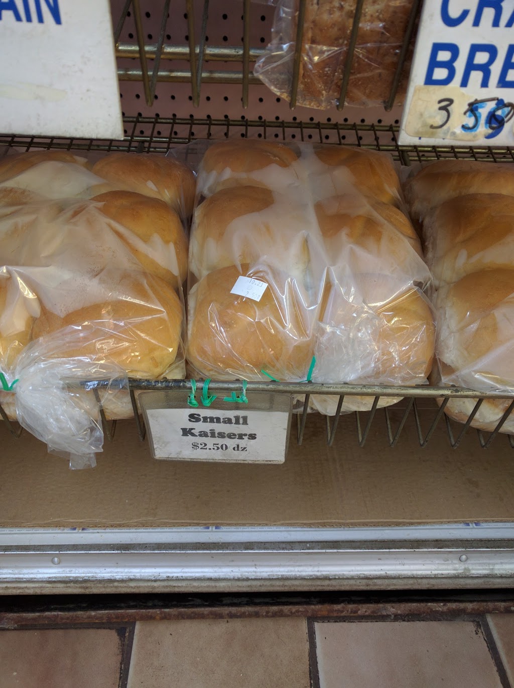 Hunterhorn Bakery | 6692 4 St NE, Calgary, AB T2K 6H2, Canada | Phone: (403) 295-1050