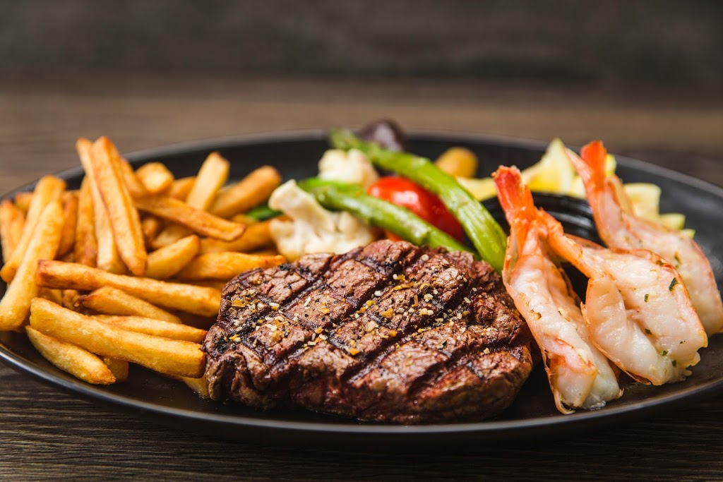 Restaurant Maman Fournier | 830 Boulevard Thibeau, Trois-Rivières, QC G8T 7A6, Canada | Phone: (819) 376-6664