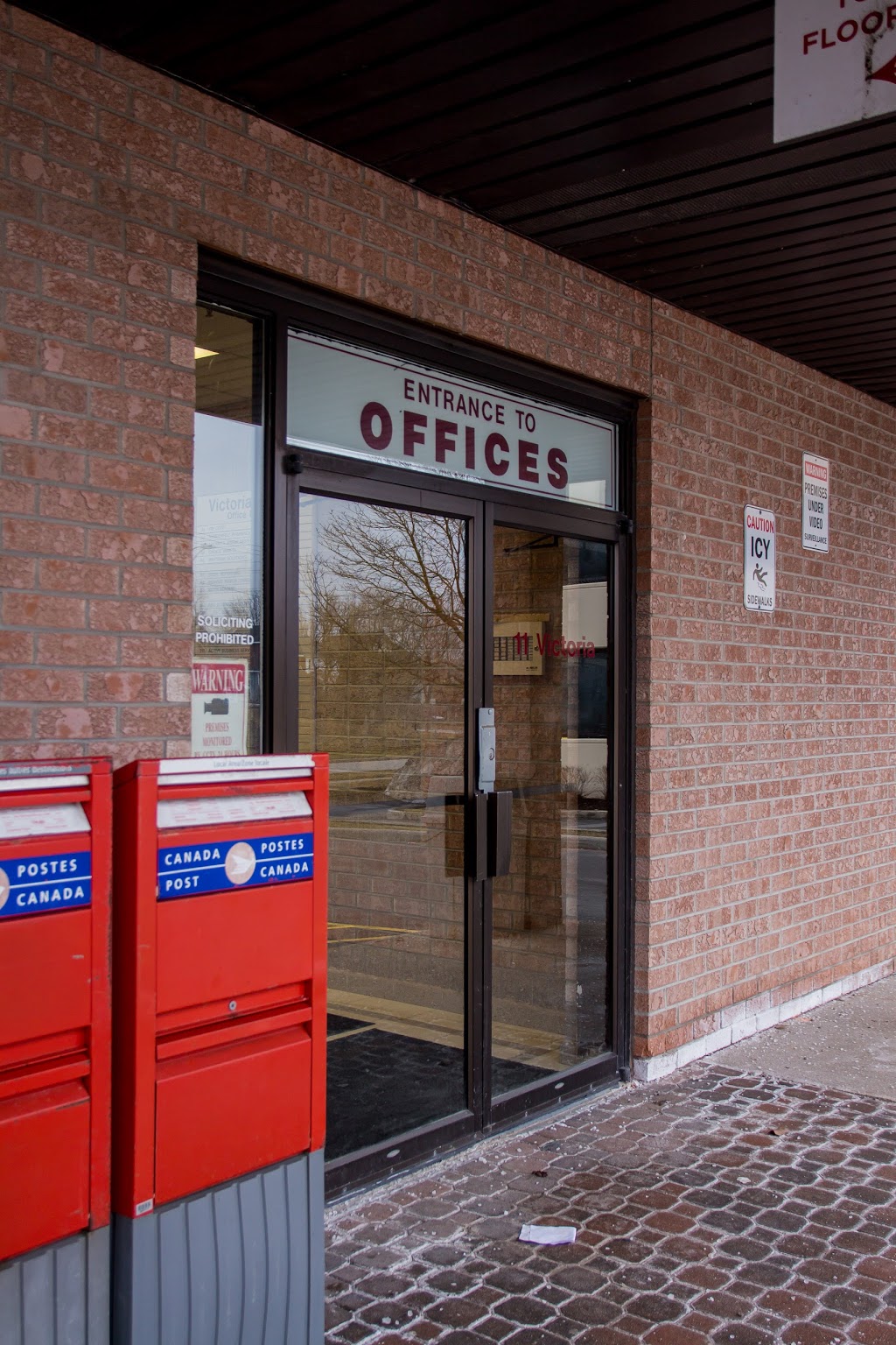 Barrie River Rock Dental | 11 Victoria St #204, Barrie, ON L4N 6T3, Canada | Phone: (705) 733-8777