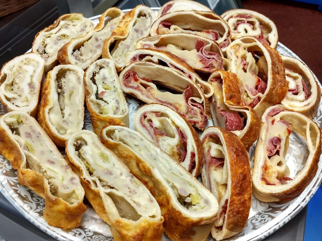 DeSalvos Meats & Eats | 2057, 3067 Delaware Ave, Kenmore, NY 14217, USA | Phone: (716) 874-3620
