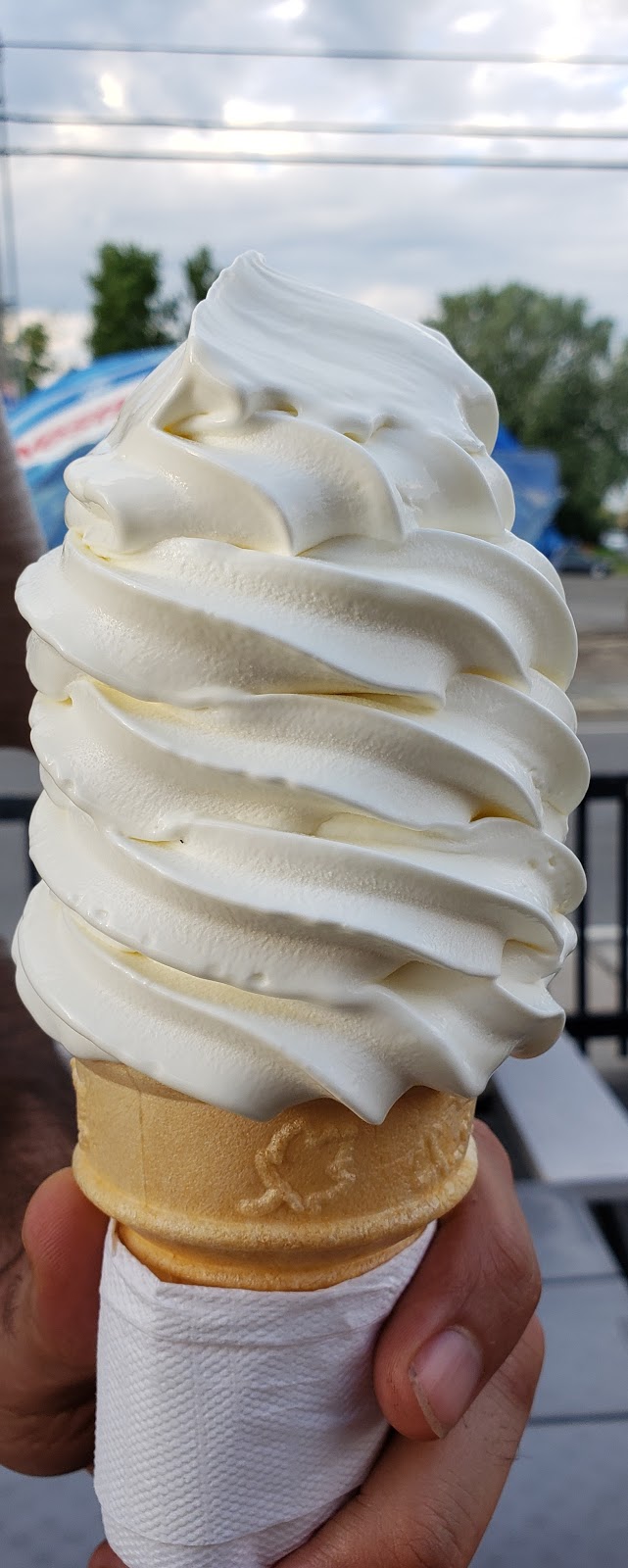 Cremerie 4 Coins | 115 Grand Boulevard, LÎle-Perrot, QC J7V 4W5, Canada | Phone: (438) 936-0200