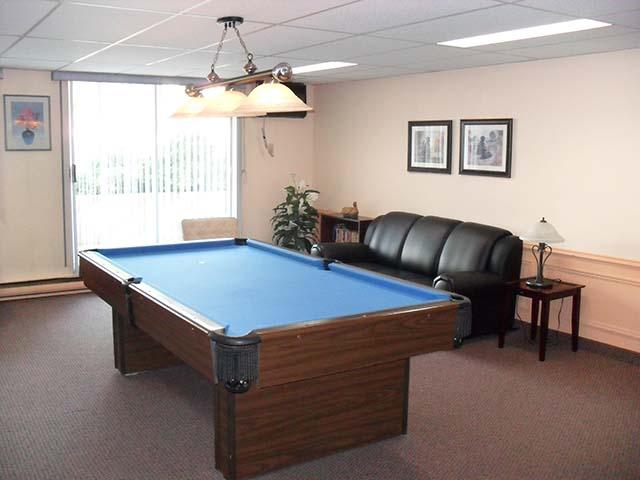 Pickering Tower Apartments | 130 Pickering Dr, Amherstburg, ON N9V 3N6, Canada | Phone: (519) 736-3389