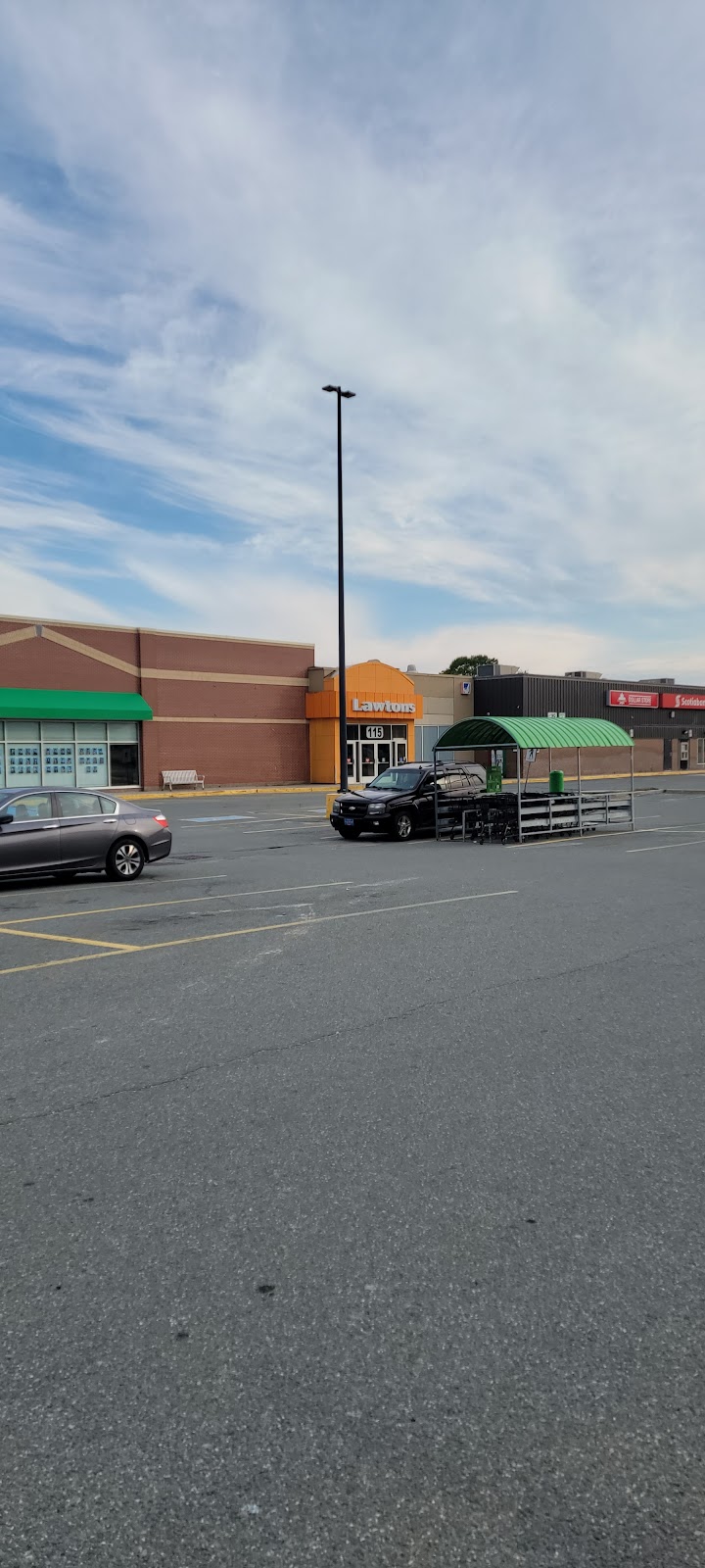 Lawtons Drugs Shelburne | 115 King St, Shelburne, NS B0T 1W0, Canada | Phone: (902) 875-3007