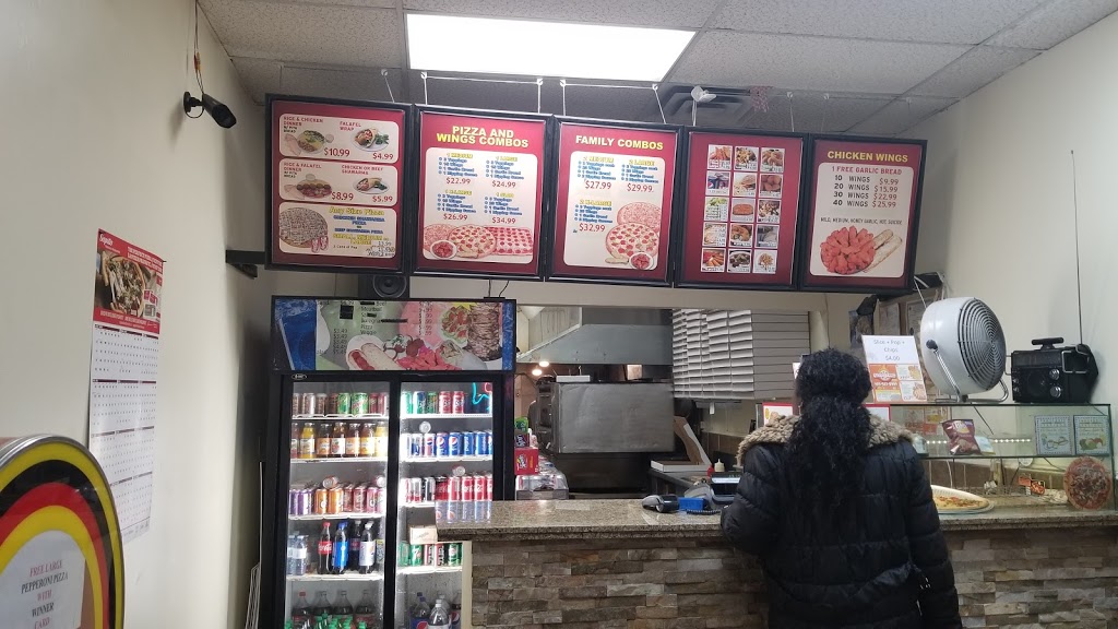 Plaza Pizza & Wings | 90 Wellington St N, Hamilton, ON L8R 2N2, Canada | Phone: (905) 522-0909