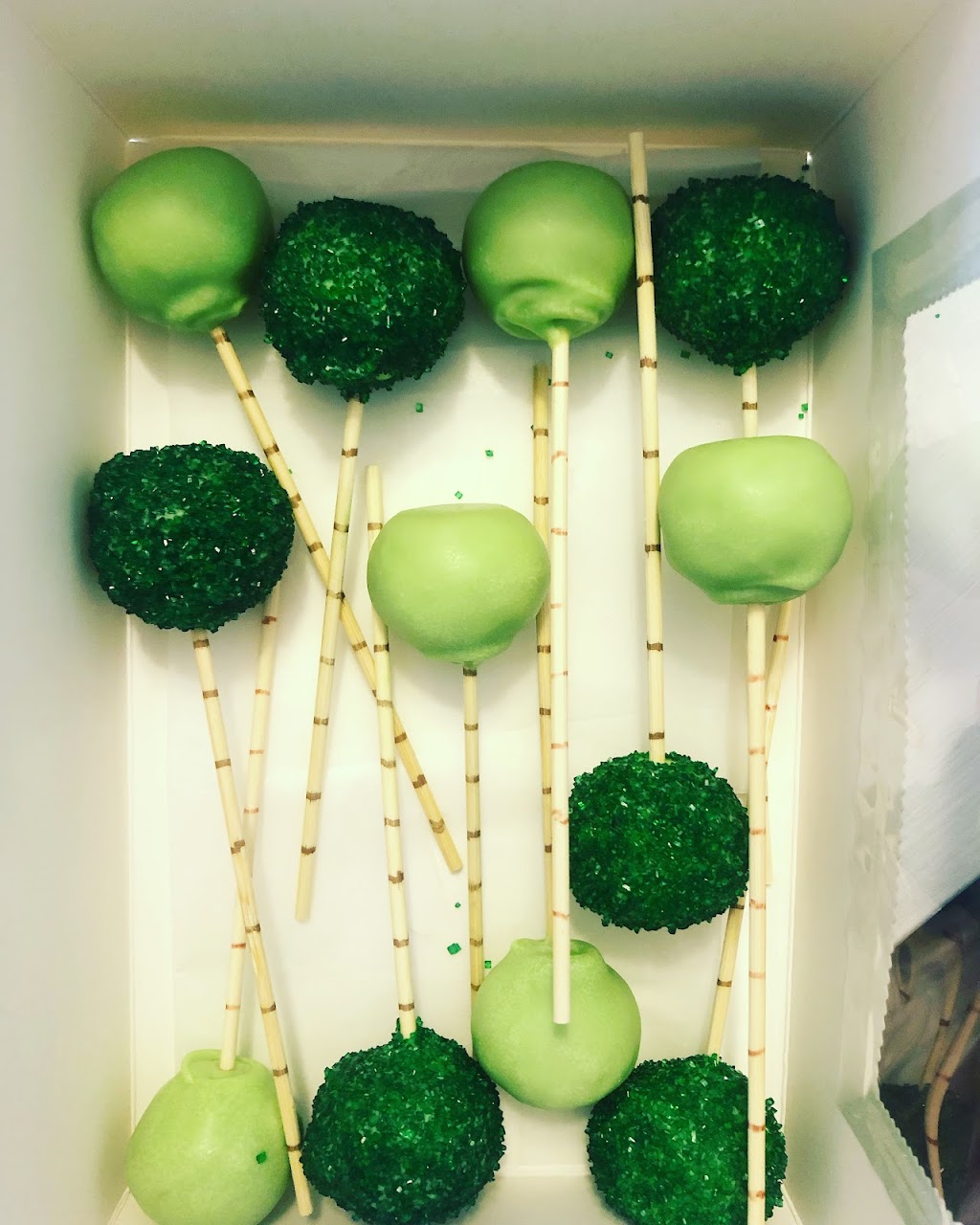 Toonie cupcakes | 8 Bridlecrest Dr SW, Calgary, AB T2Y 0H6, Canada | Phone: (825) 431-4123