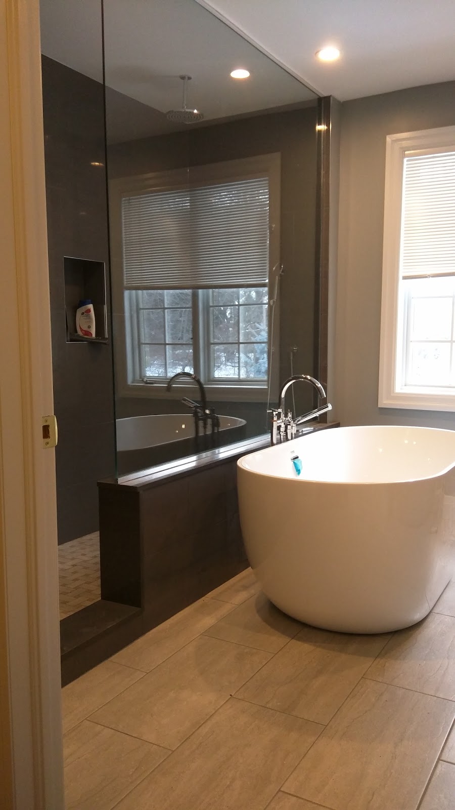 Bathroom Ideas | 1041 Plains View Ave, Burlington, ON L7T 1V4, Canada