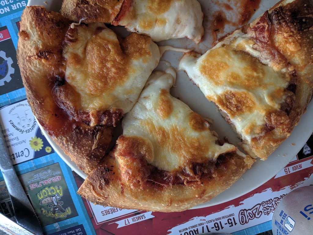 Resto Relais Routier 152 inc. | 545 3e Rang, Sainte-Hélène-de-Bagot, QC J0H 1M0, Canada | Phone: (450) 791-2771