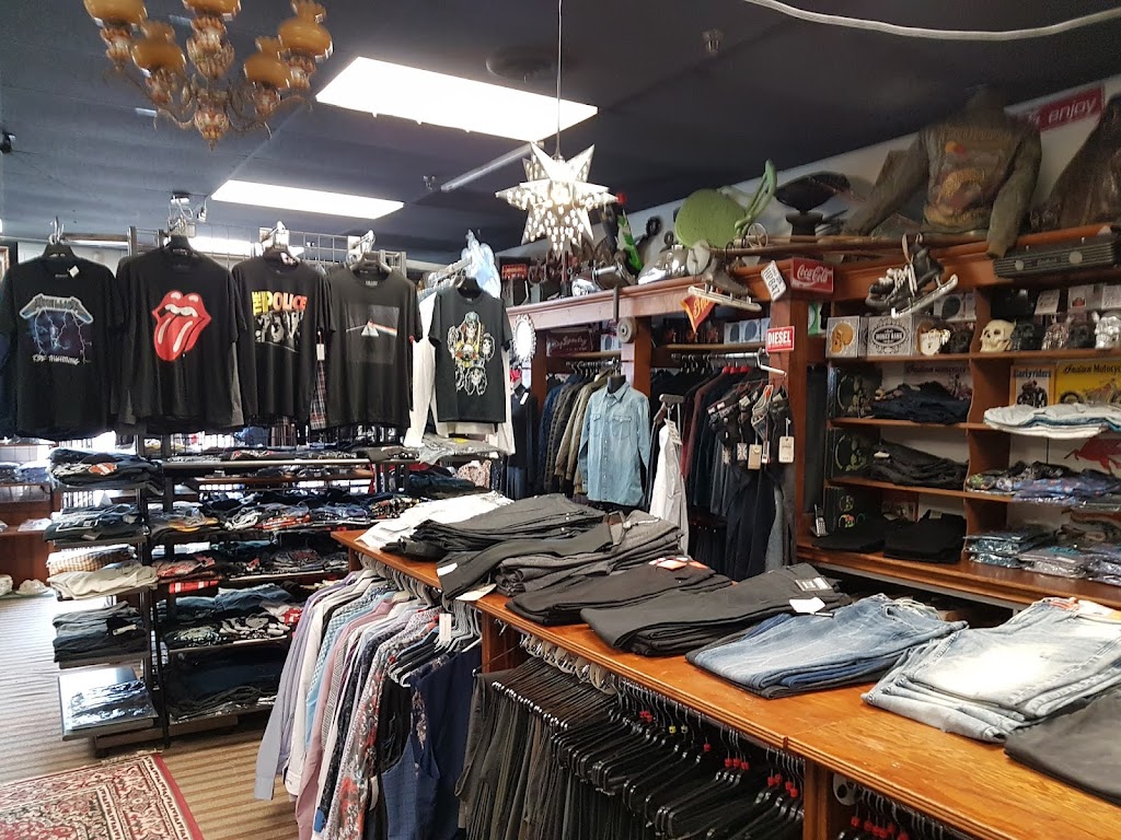 Bolton Mens Wear(B M W) | 15 Allan Dr, Bolton, ON L7E 2B5, Canada | Phone: (905) 857-5383
