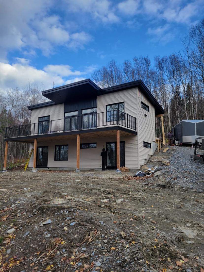 Chalet Artemis | 401 Chemin de la Détente, Val-Racine, QC G0Y 1E1, Canada | Phone: (450) 502-1472