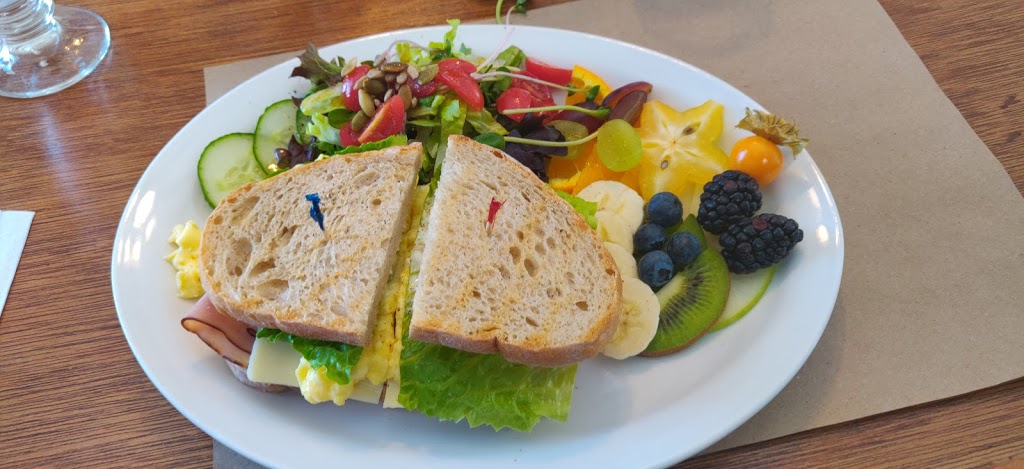 Café Citrus Chez Daniela | 99 Rue Morin, Sainte-Adèle, QC J8B 2P6, Canada | Phone: (450) 229-1160