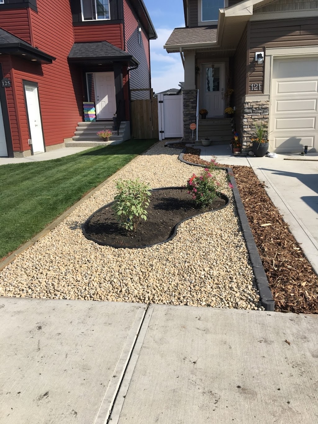 Graymac Yard Completions | 18 Roche St, Red Deer, AB T4P 3K8, Canada | Phone: (403) 396-0757