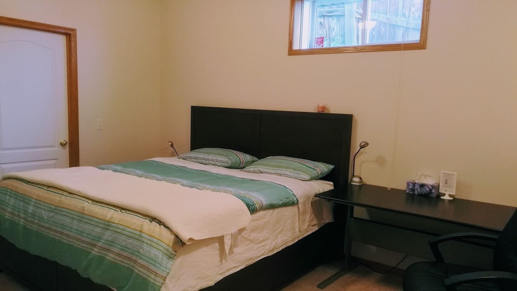 Arbour Lake Spacious Guest Suite | 51 Arbour Crest Rd NW, Calgary, AB T3G 4J9, Canada | Phone: (403) 918-4038