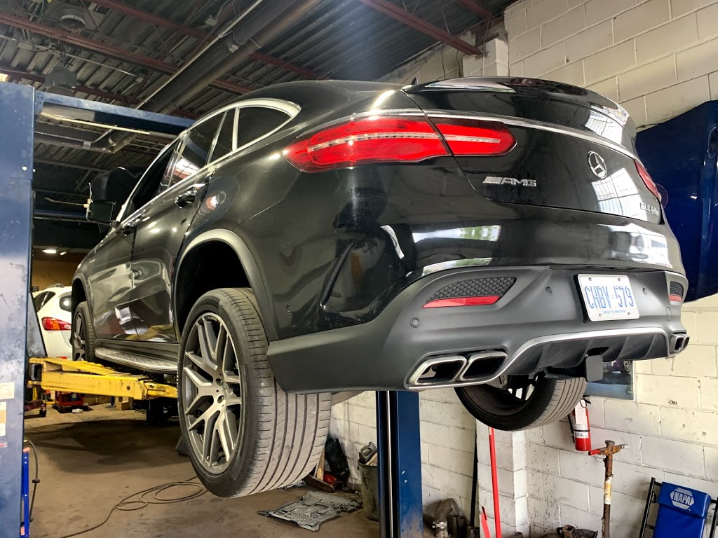 Auto Moto | 54 Toro Rd, North York, ON M3J 2A8, Canada | Phone: (647) 870-6000