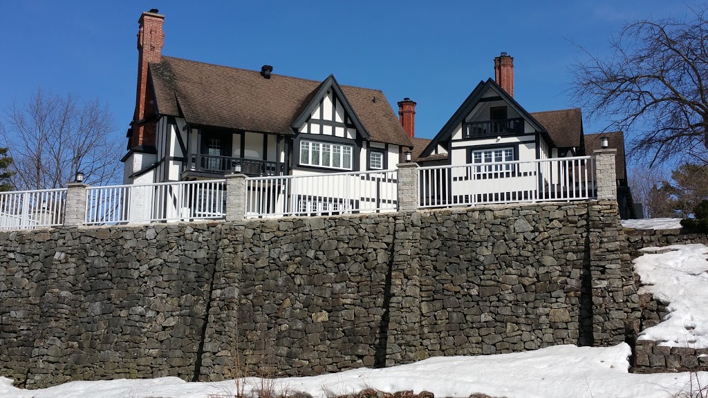 Manoir Breakey | 3741 Avenue Saint-Augustin, Sainte-Hélène-de-Breakeyville, QC G6Z 8H7, Canada | Phone: (581) 986-9103