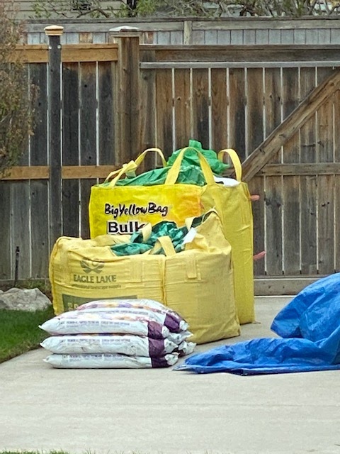 BigYellowBag | 285177 Frontier Rd, Alberta T1X 0N2, Canada | Phone: (403) 262-5600
