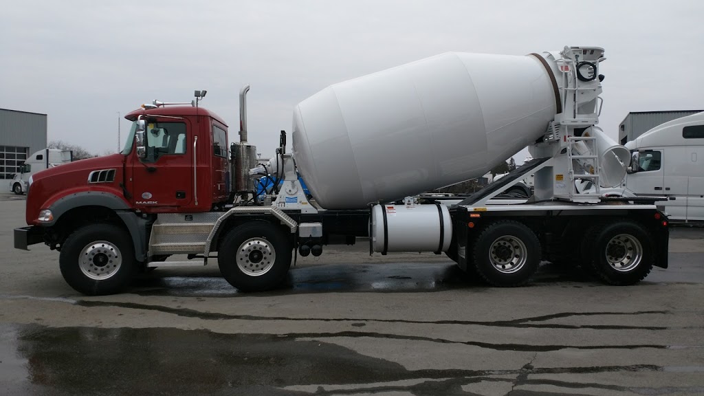 Vision Truck Group Body Shop | 750 Industrial Rd, Cambridge, ON N3H 4W1, Canada | Phone: (519) 653-2886