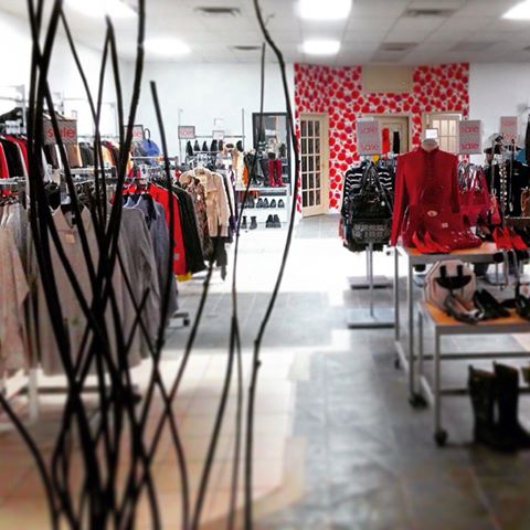 A Renaissance Woman | 645 Plains Rd E Unit B6, Burlington, ON L7T 4J5, Canada | Phone: (289) 337-3300
