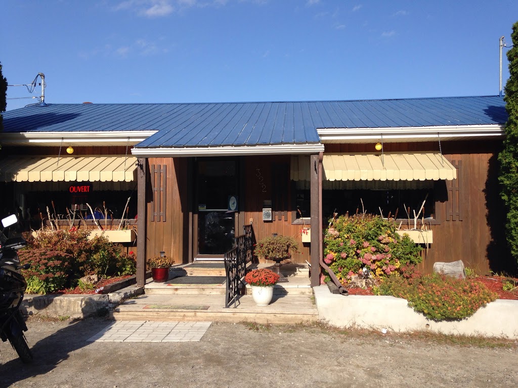 Pineview | 322 Route 105, Low, QC J0X 2C0, Canada | Phone: (819) 422-3517