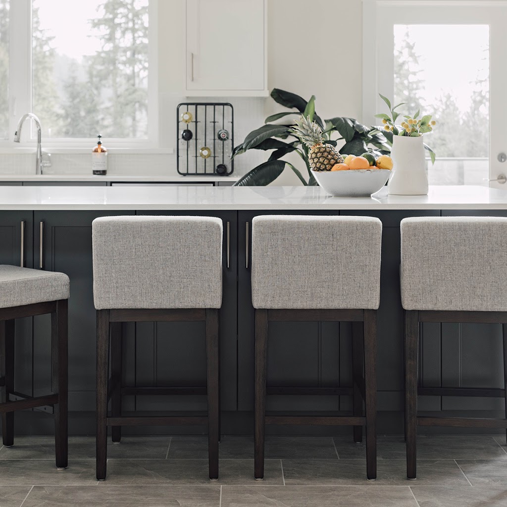 Urban Barn South Common | 99 St NW #1918, Edmonton, AB T6N 1K9, Canada | Phone: (780) 485-0503