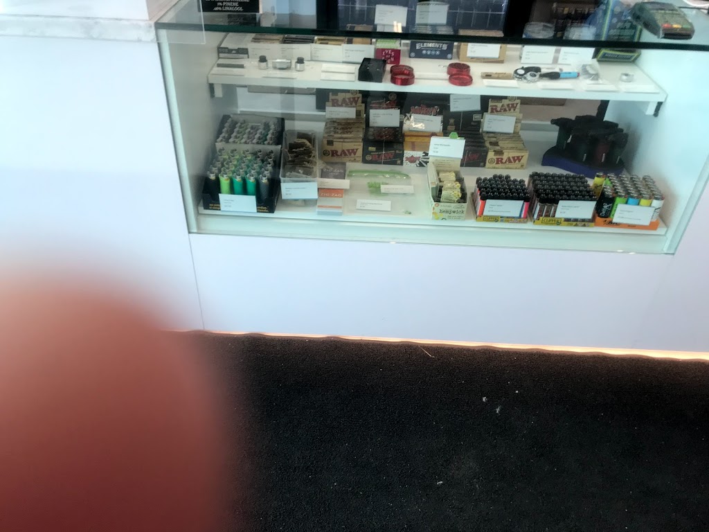 Delta 9 Cannabis Store | 1615 Regent Ave W Unit 655, Winnipeg, MB R2C 5C6, Canada | Phone: (204) 224-7398