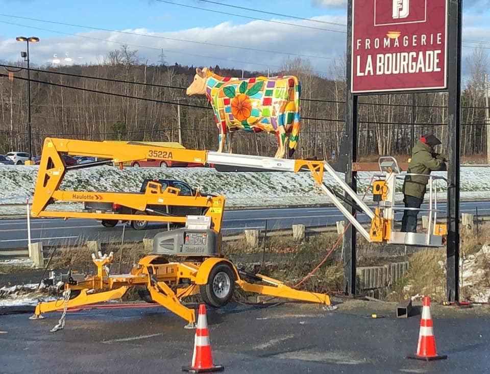 Fromagerie La Bourgade | 818 Boulevard Frontenac E, Thetford Mines, QC G6G 6H1, Canada | Phone: (418) 755-0122