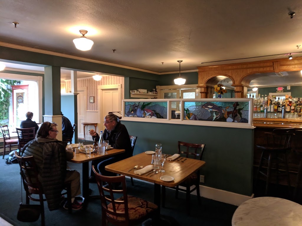 Orcas Hotel Cafe | 18 Orcas Hill Rd, Orcas, WA 98280, USA | Phone: (360) 376-4300