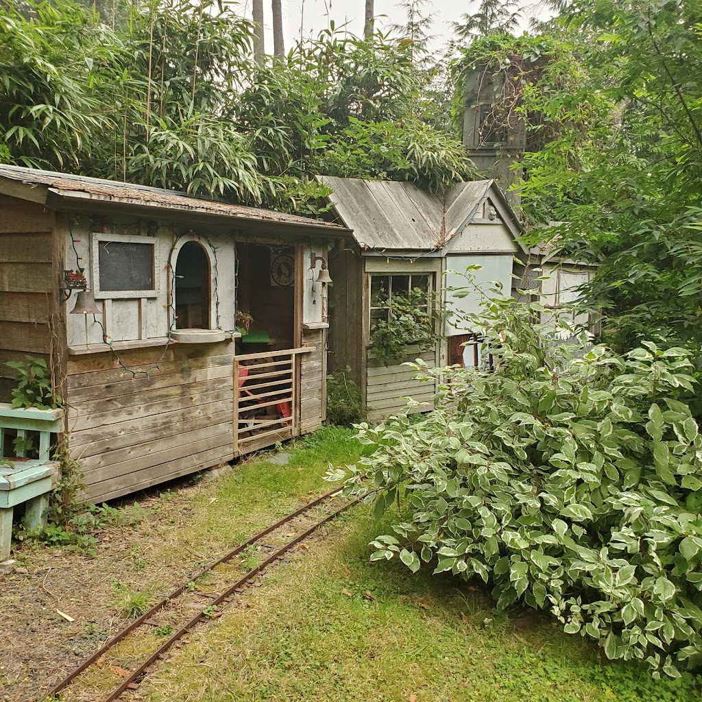 Nautilus House | 7860 Helliwell Rd, Hornby Island, BC V0R 1Z0, Canada | Phone: (250) 886-1708