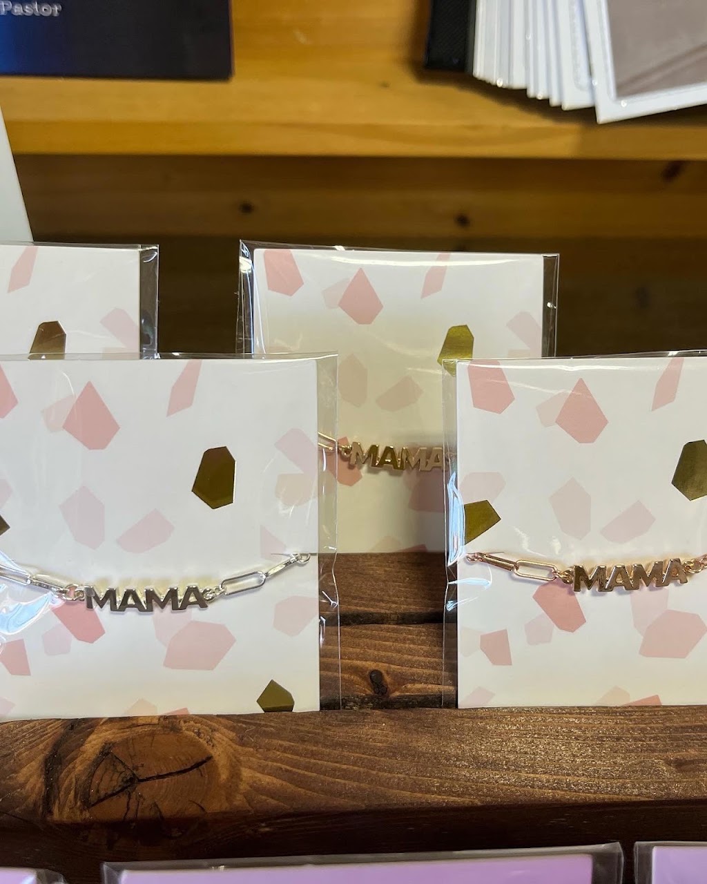 Tarts N Tiques Boutique | 8818 111 St unit 130, Fort Saskatchewan, AB T8L 2R7, Canada | Phone: (780) 999-1386