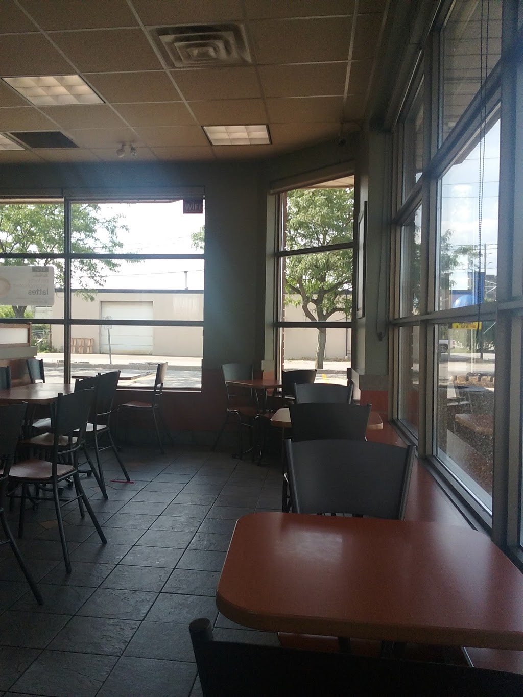 Tim Hortons | 1501 Lauzon Rd, Windsor, ON N8S 3N4, Canada | Phone: (519) 974-1013