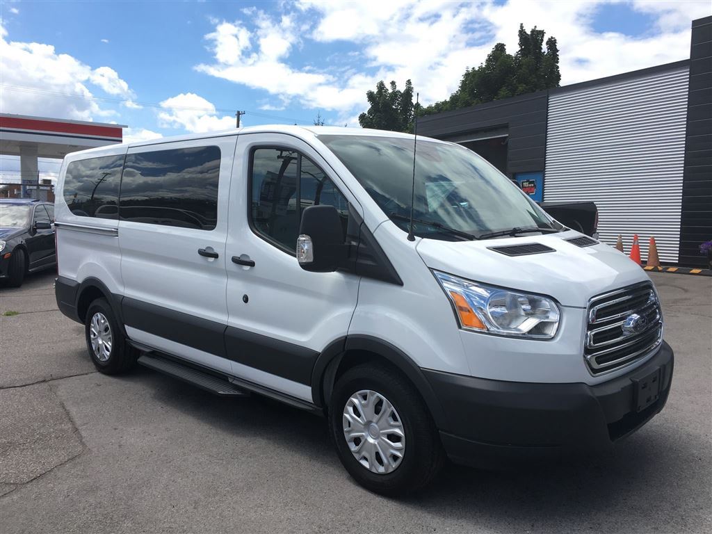 Action Auto Sales Inc. | 549 Woodward Ave, Hamilton, ON L8H 6P2, Canada | Phone: (877) 279-7012