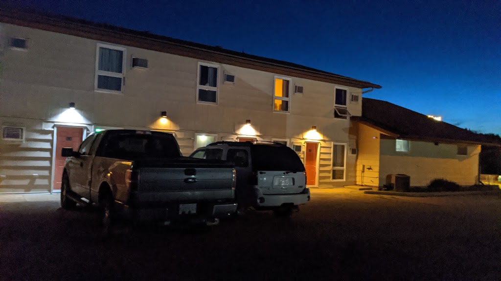 Arrowhead Motor Inn | 521 South Service Road, Wynyard, SK S0A 4T0, Canada | Phone: (306) 554-2507