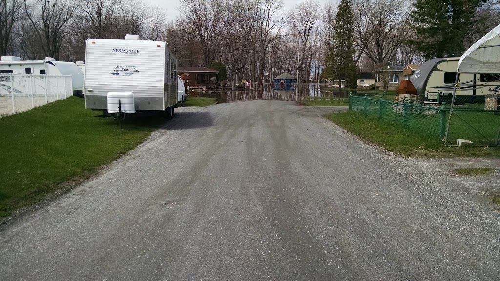 Camping Port St-Francois | 25 Rue des Bains, Nicolet, QC J3T 1P9, Canada | Phone: (819) 293-5091