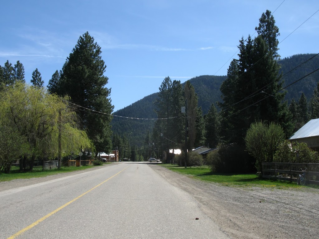 Tulameen Trading Post | 2600 Otter Ave, Tulameen, BC V0X 1L0, Canada | Phone: (250) 295-6478
