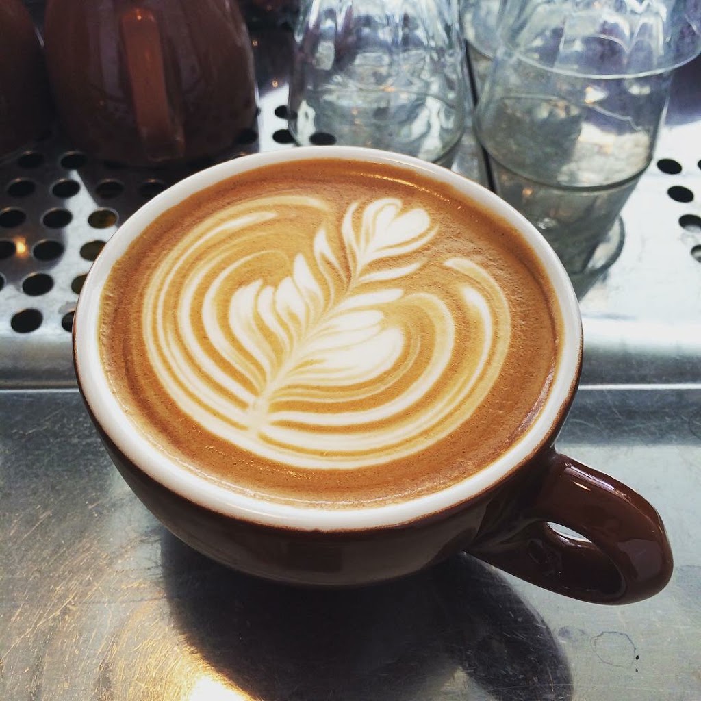 Café Larue & Fils | 405 Rue Jarry E, Montréal, QC H2P 1V2, Canada | Phone: (514) 564-6444