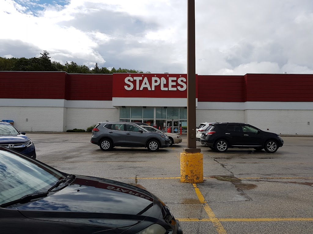 Staples | electronics store | 1077 10th St W, Owen Sound, ON N4K 5S2, Canada | 5193722228 OR +1 519-372-2228