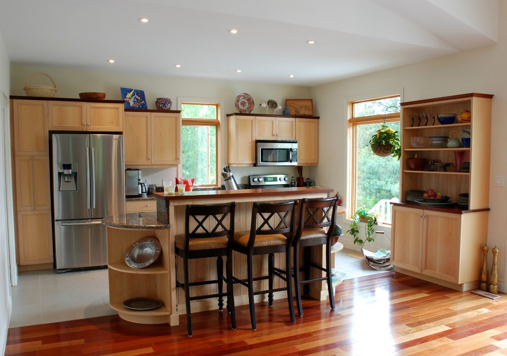 Dominik Back - Custom Woodwork | 3261 Holleford Rd, Hartington, ON K0H 1W0, Canada | Phone: (613) 539-2243