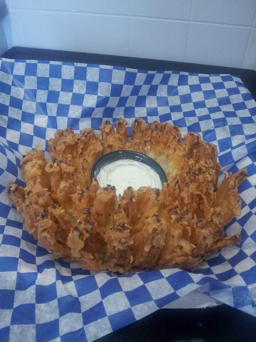 The Hangar Bar & Grill | 5195 ON-26, Stayner, ON L0M 1S0, Canada | Phone: (705) 428-4703