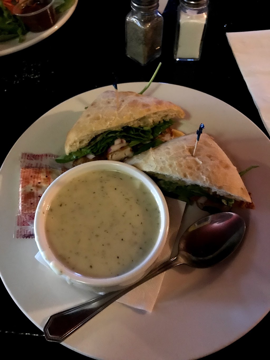 Somewhere Else Pub & Grill | 2605 Broadway Ave, Saskatoon, SK S7J 0Z5, Canada | Phone: (306) 652-3233
