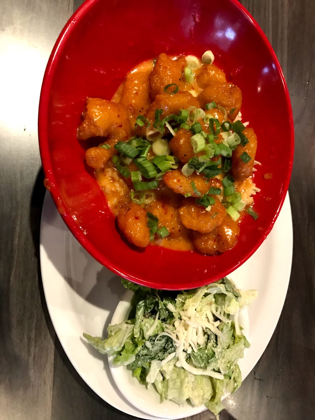 Resto Bar Le Dauphin | 1269 Rue King E, Sherbrooke, QC J1G 1E7, Canada | Phone: (819) 565-0911