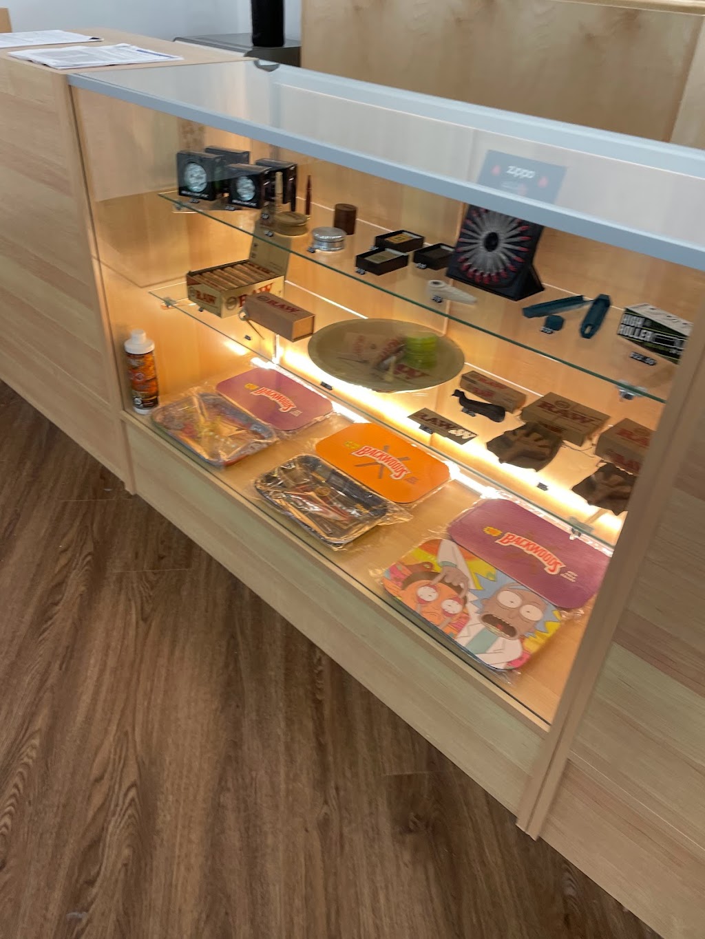 Elevated Minds Cannabis | 570 Hwy 8 Unit 2, Stoney Creek, ON L8G 4M2, Canada | Phone: (905) 930-8511