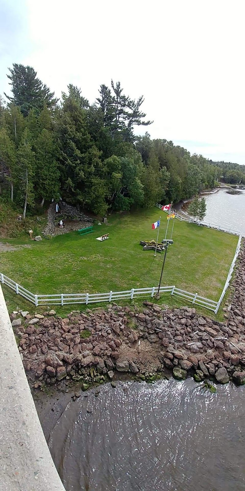 La Grotte Notre-Dame-de-Lourdes | 10568 Rue Principale, Saint-Louis-de-Kent, NB E4X 1G8, Canada | Phone: (506) 876-2109