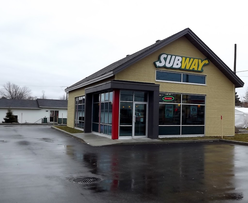 Subway | 2313 Blvd, Sainte-Sophie, QC J5J 2P5, Canada | Phone: (450) 504-4814
