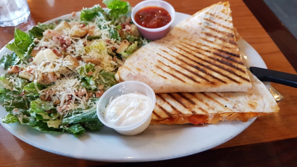 The Family Central Restaurant | 62 Talbot St E, Aylmer, ON N5H 1H4, Canada | Phone: (519) 765-2444