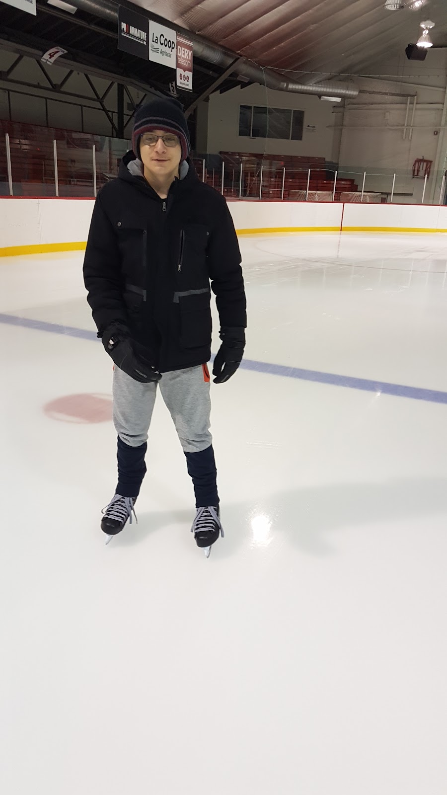 Arena Bertrand Lepage | 104 Rue Roy, Trois-Pistoles, QC G0L 4K0, Canada | Phone: (418) 851-2924